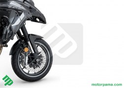 Benelli TRK 502 anteriore